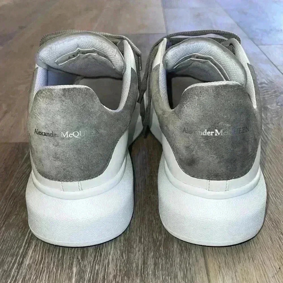 Alexander McQueen Sneakers - Picture 3 of 12